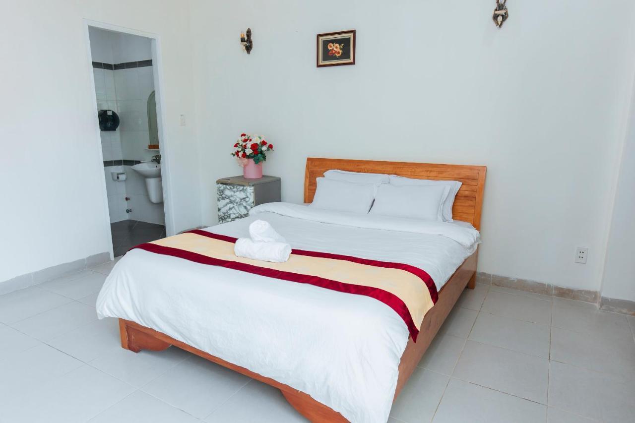 Phuoc Hai Hotel By The Moment Vung Tau Bagian luar foto
